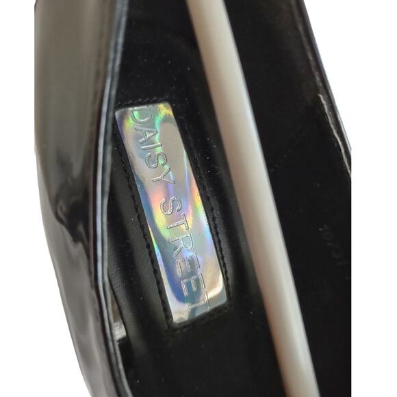 ASOS Daisy Street Black Vamp Pumps Size 7 Faux Patent Leather Block Heel Costume - Picture 9 of 12